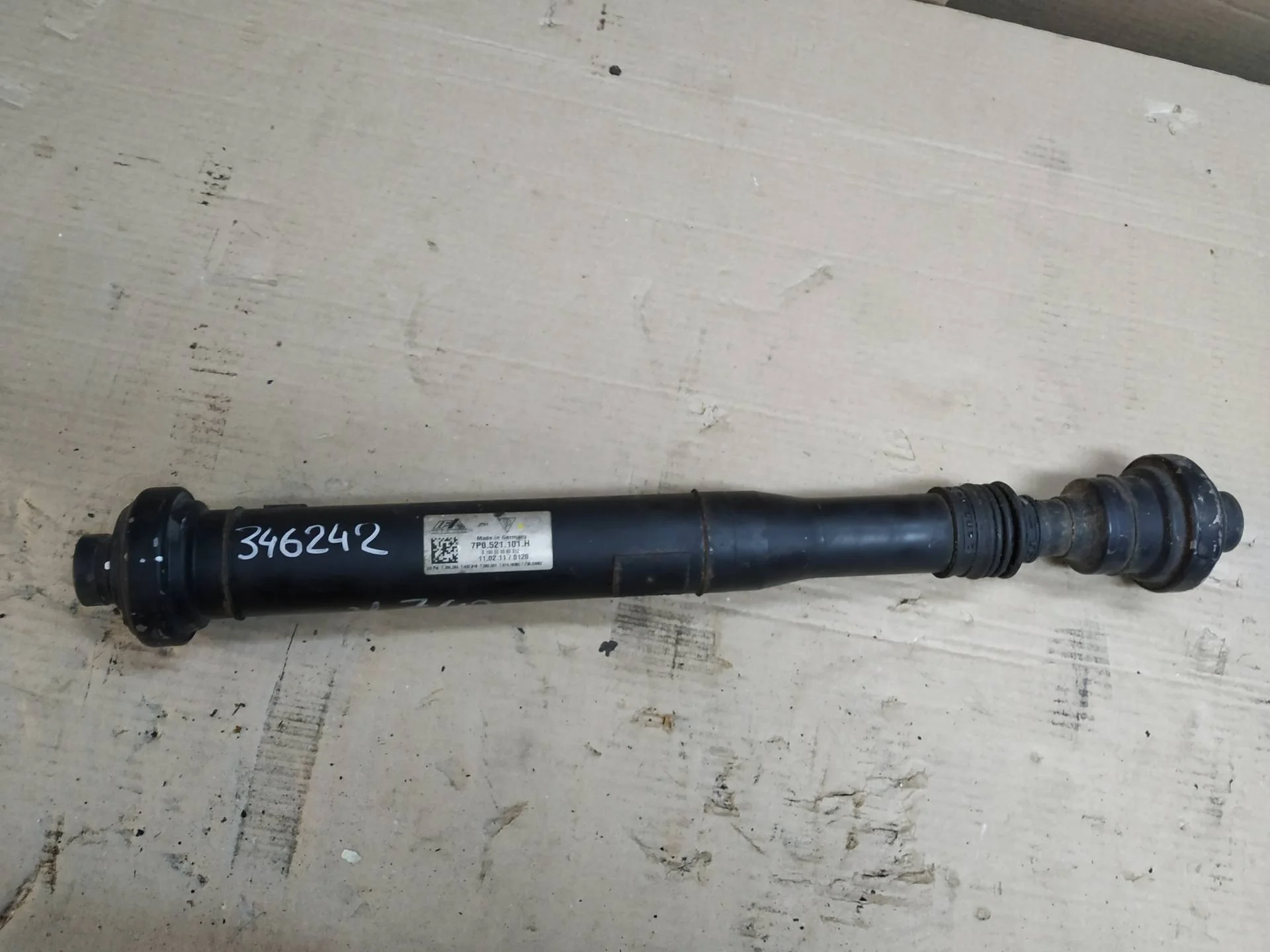 карданный вал передний Volkswagen Touareg 2  2013