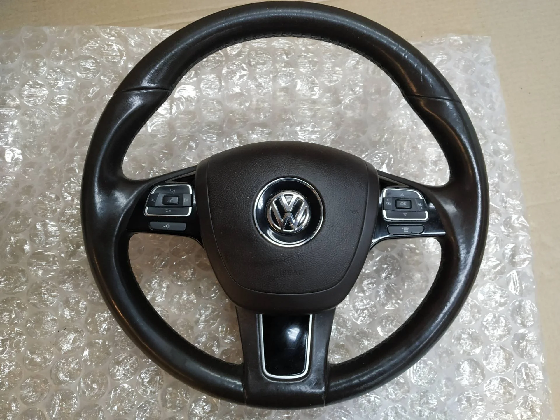 руль Volkswagen Touareg 2  2013