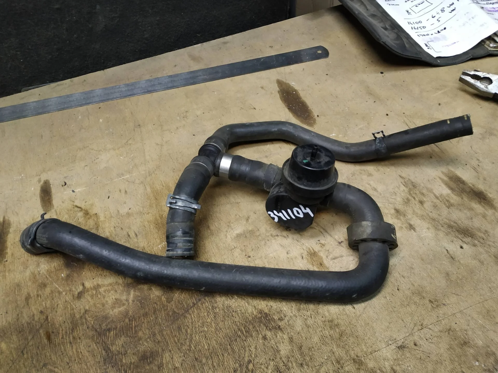 кран отопителя (печки) Volkswagen Touareg 2  2013