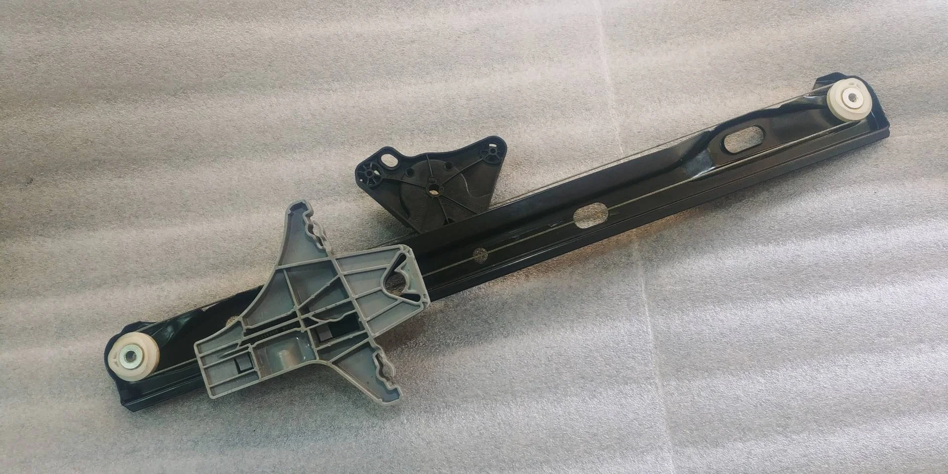 стеклоподъемник задний левый Volkswagen Tiguan  2009