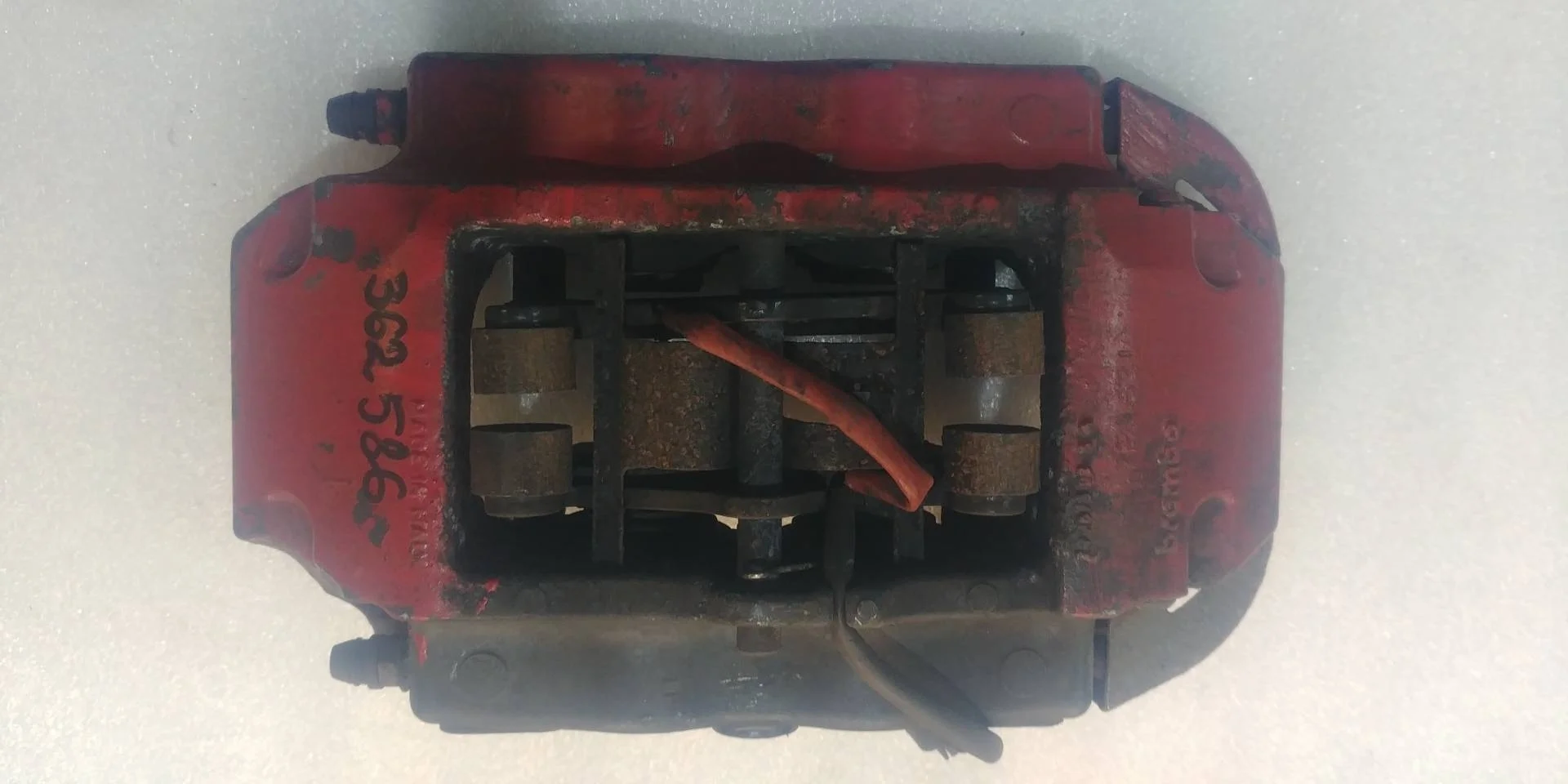 суппорт тормозной задний левый Audi Q7  2008