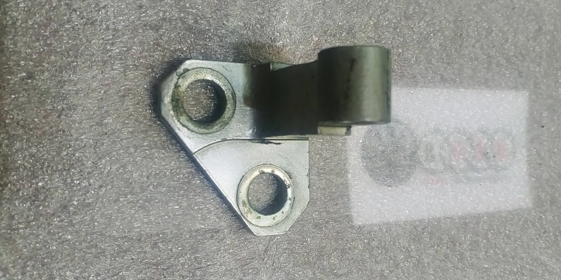 петля двери задней левой Volkswagen Passat CC  2008