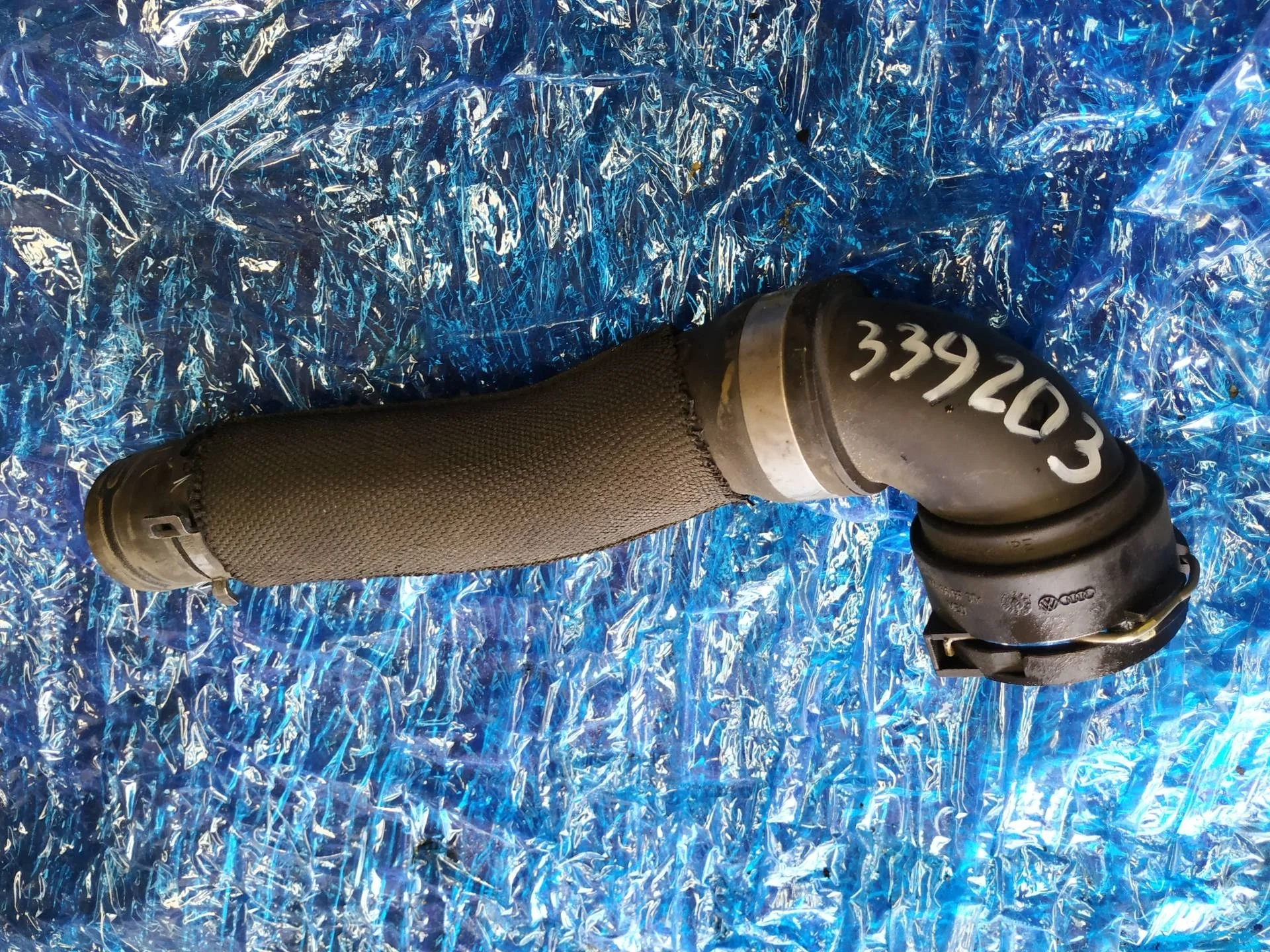 патрубок (трубопровод, шланг) Volkswagen Passat CC  2008