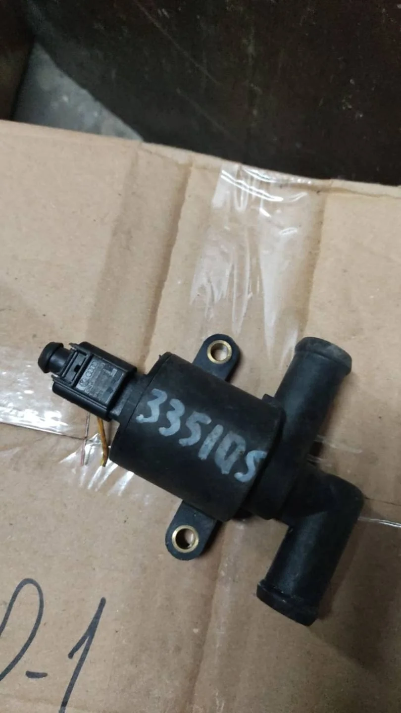 электромагнитный клапан Audi A4  2013
