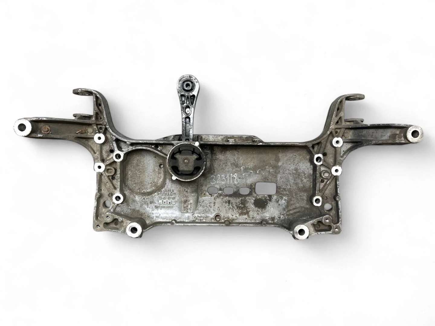 передняя балка (подрамник) Volkswagen Passat B6  2008