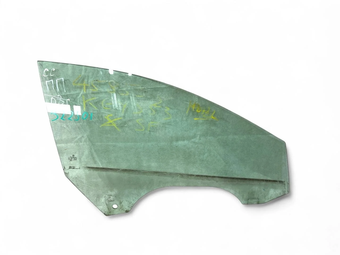 стекло двери передней правой Volkswagen Passat CC  2008