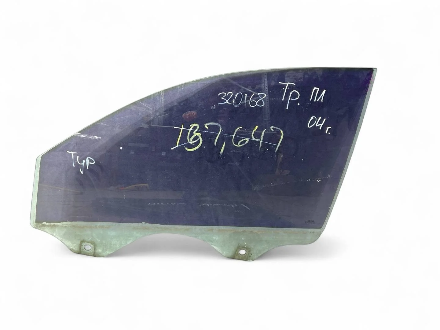 стекло двери передней левой Volkswagen Touareg  2006