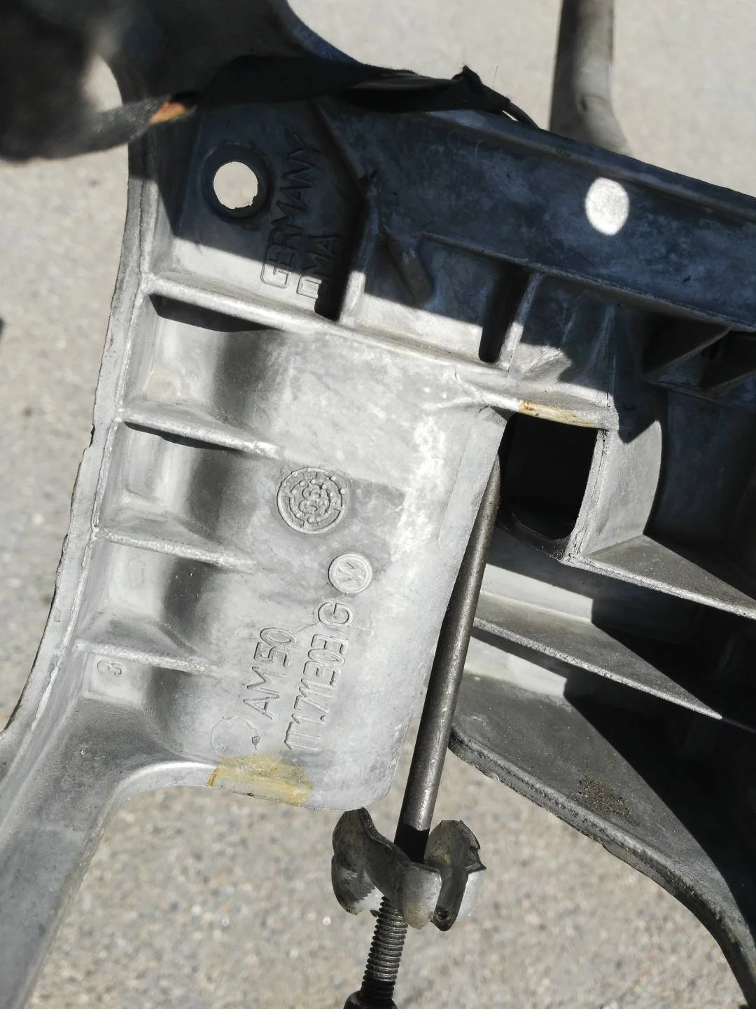 рычаг ручного тормоза (ручника) Volkswagen Caddy 3  2010