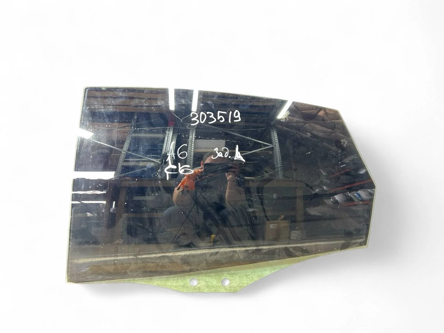 стекло двери задней левой Audi A6 4F/C6  2004