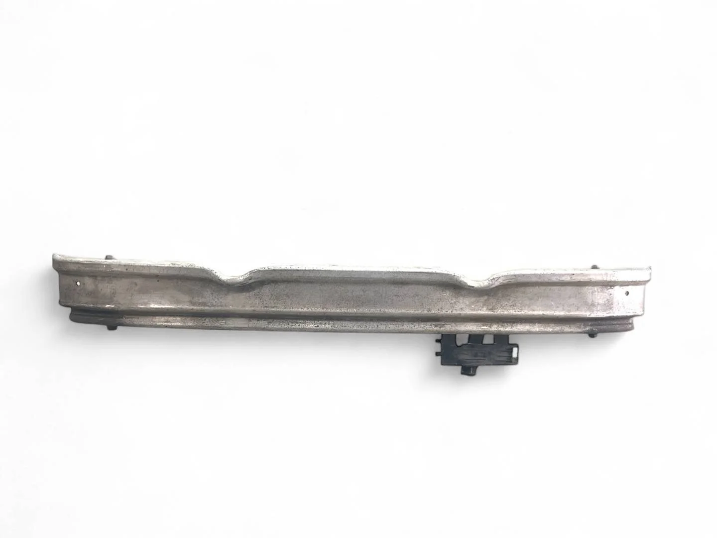 усилитель заднего бампера Audi A4  2006