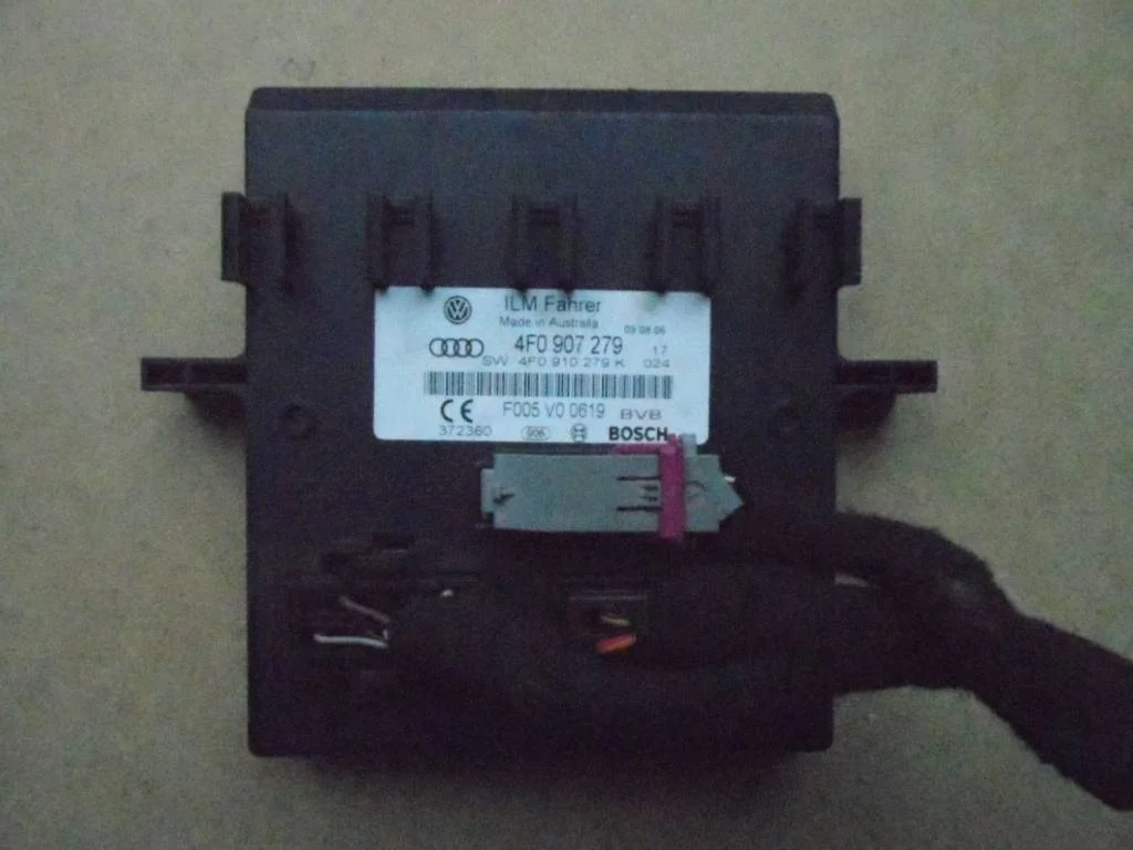 блок управления BCM (бортовой сети) Audi Q7  2013