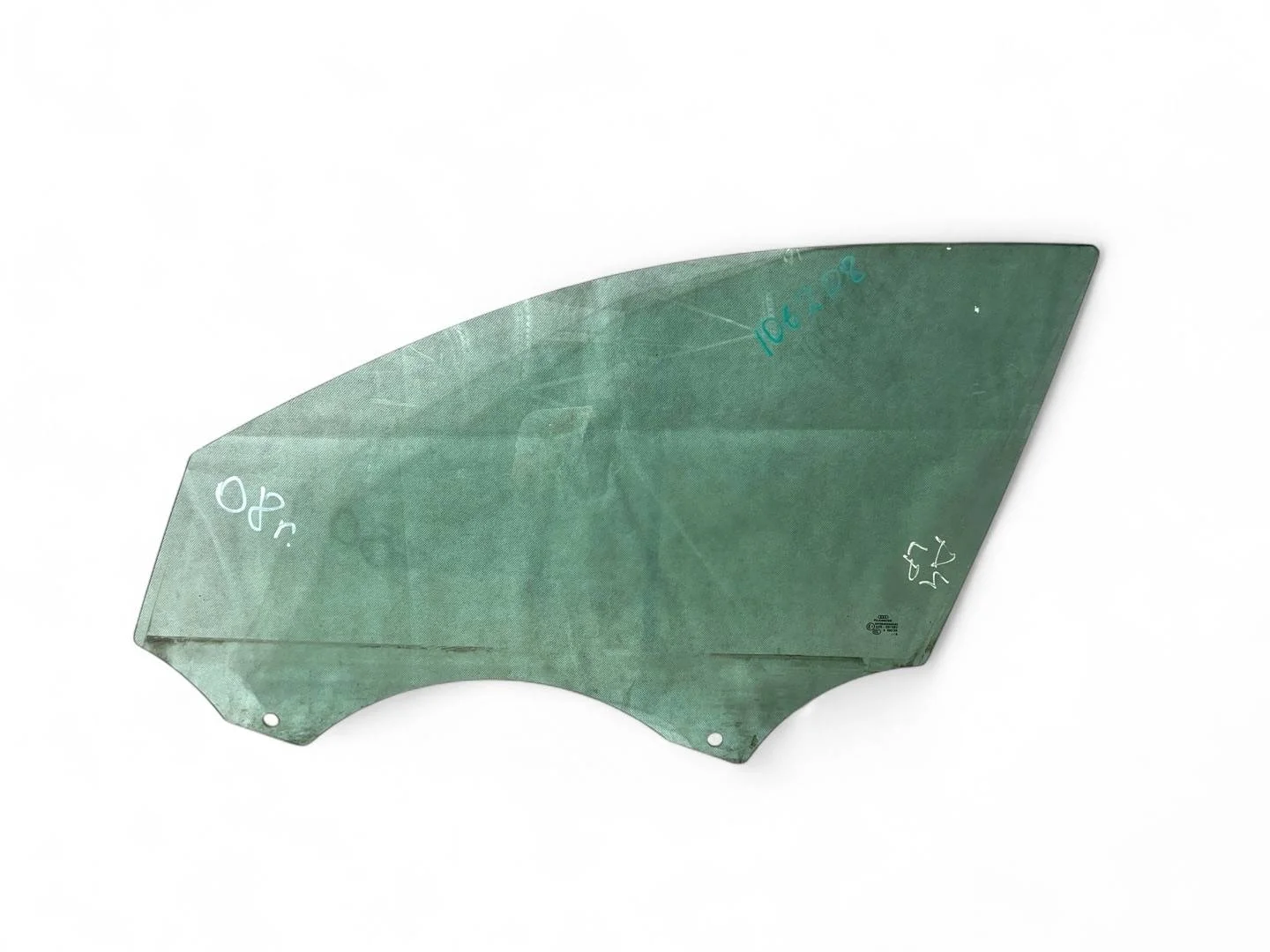 стекло двери передней левой Audi A4 B8/8K  2009