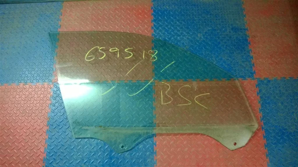 стекло двери BMW X5 E53  M54B30 231 лс 3.0i