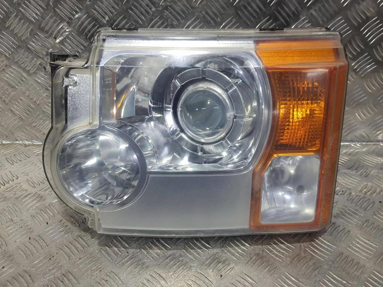 фара левая Land Rover Discovery 3