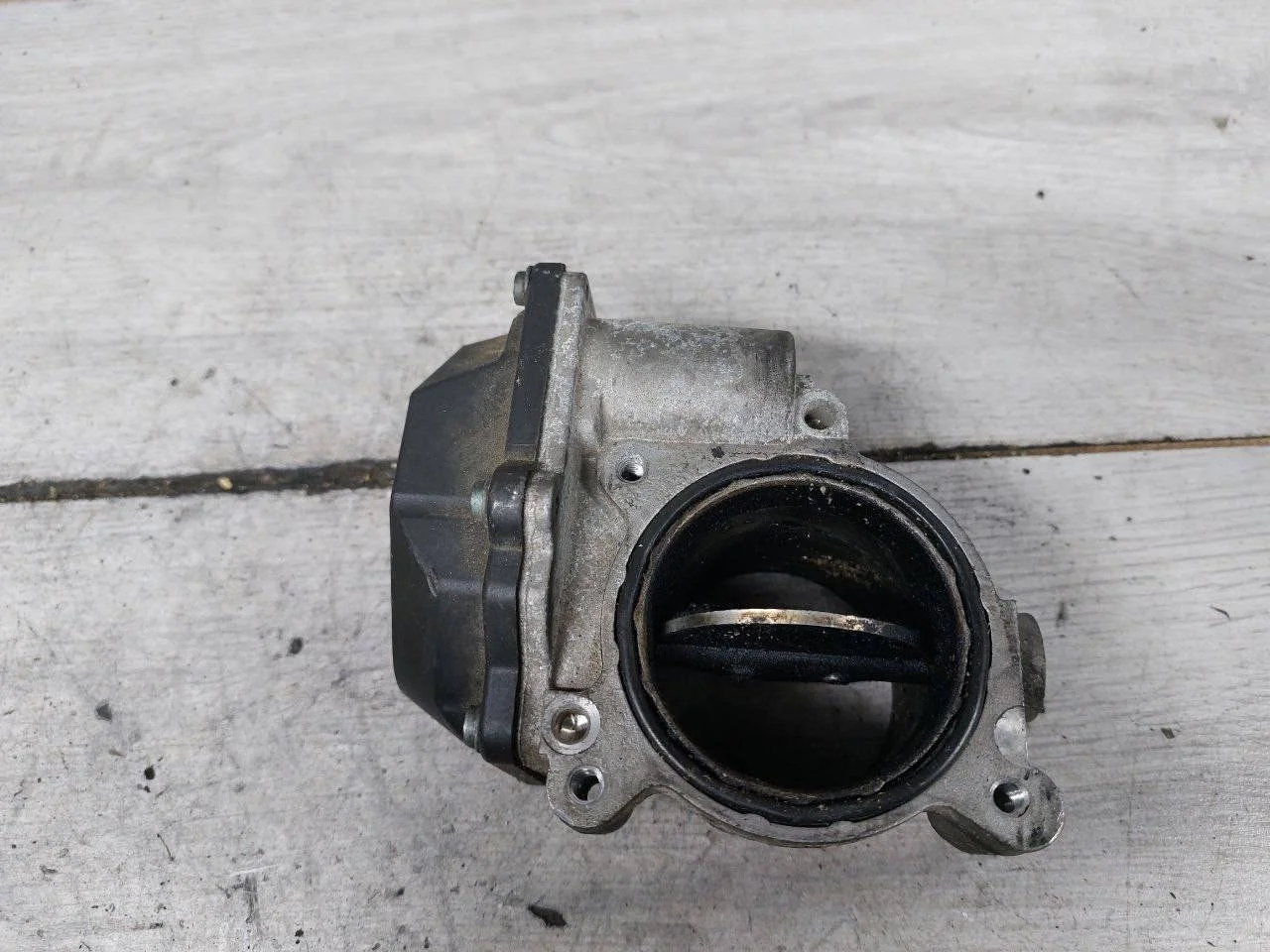 дроссельная заслонка Audi A8 D3/4E