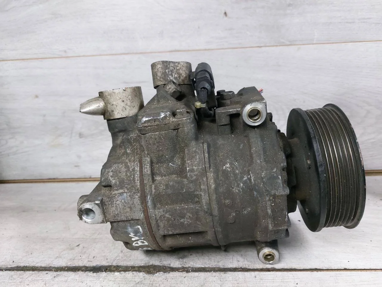 компрессор кондиционера Volkswagen Touareg