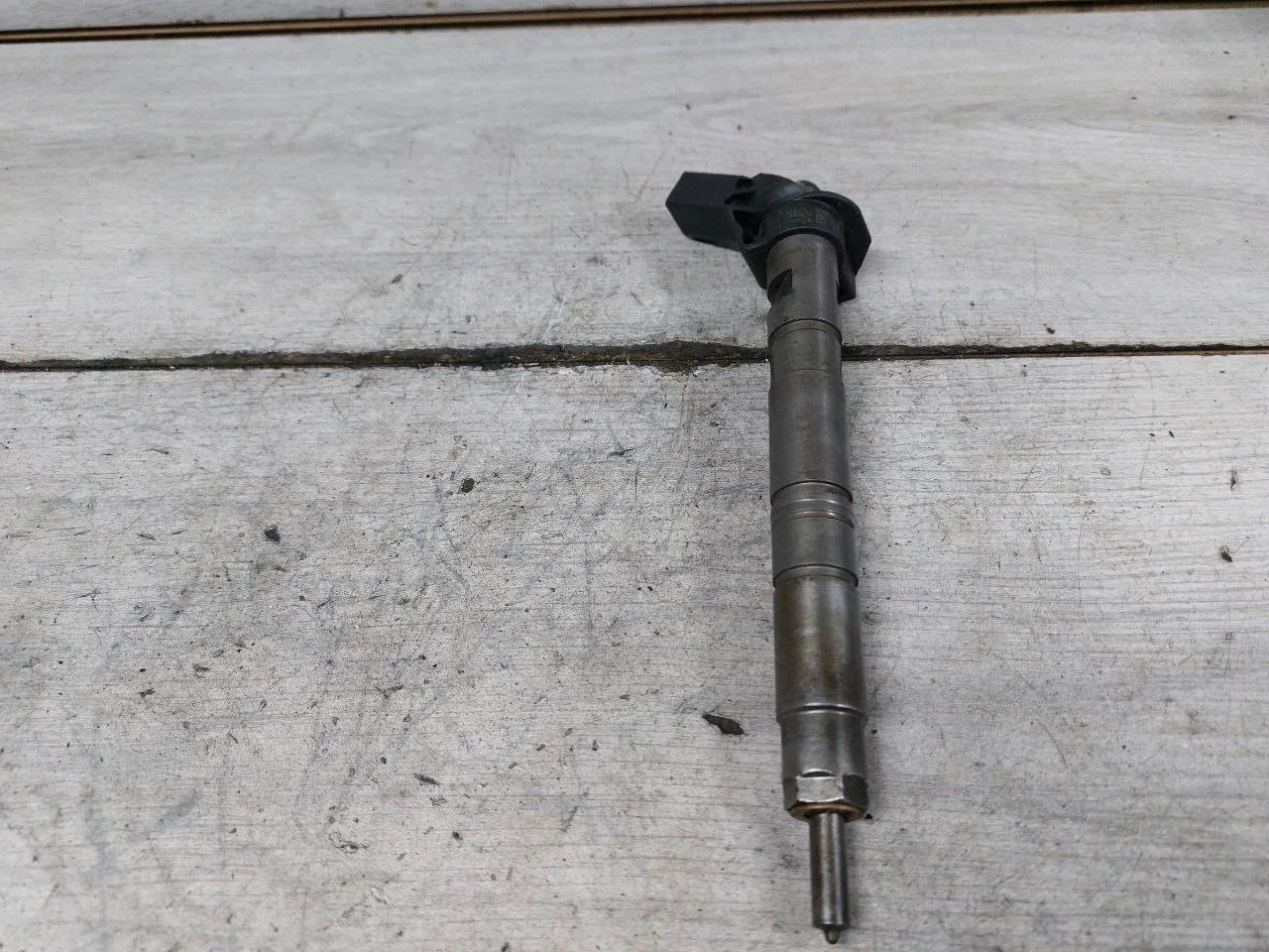 форсунка топливная Audi A8 D3/4E