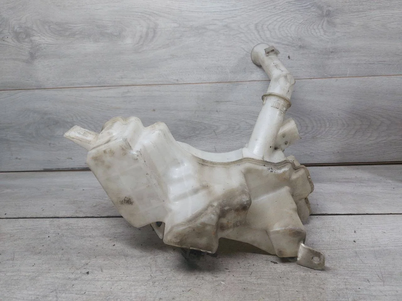 бачок омывателя Mazda 3 BK BK