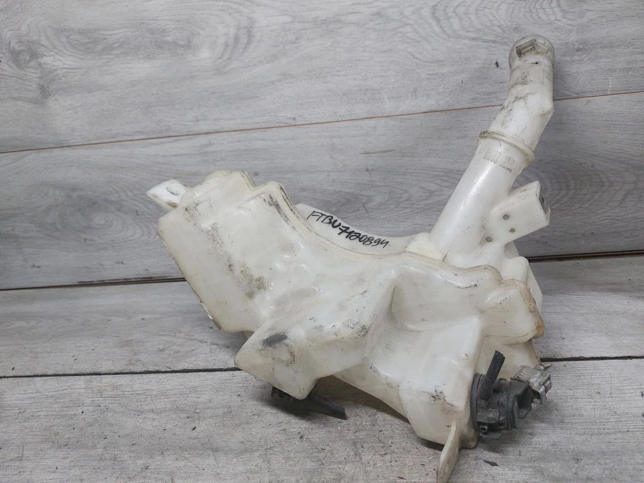 бачок омывателя Mazda 3 BK BK