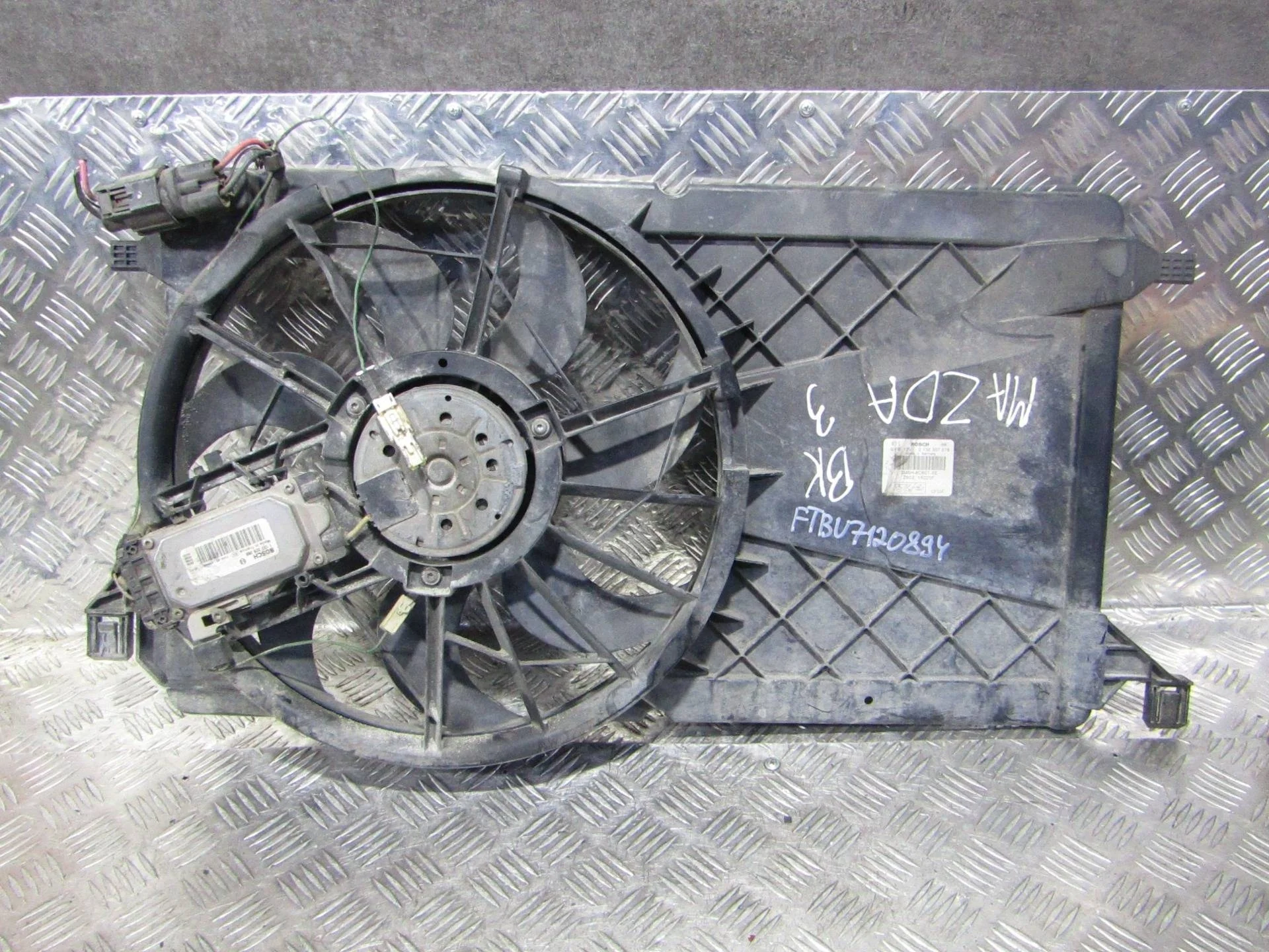 вентилятор охлаждения Mazda 3 BK BK