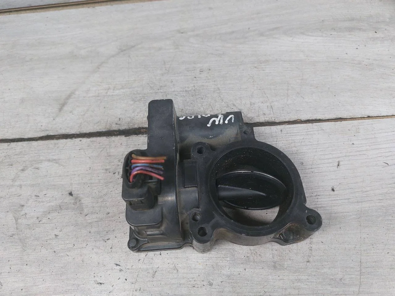 дроссельная заслонка Volkswagen Golf 5