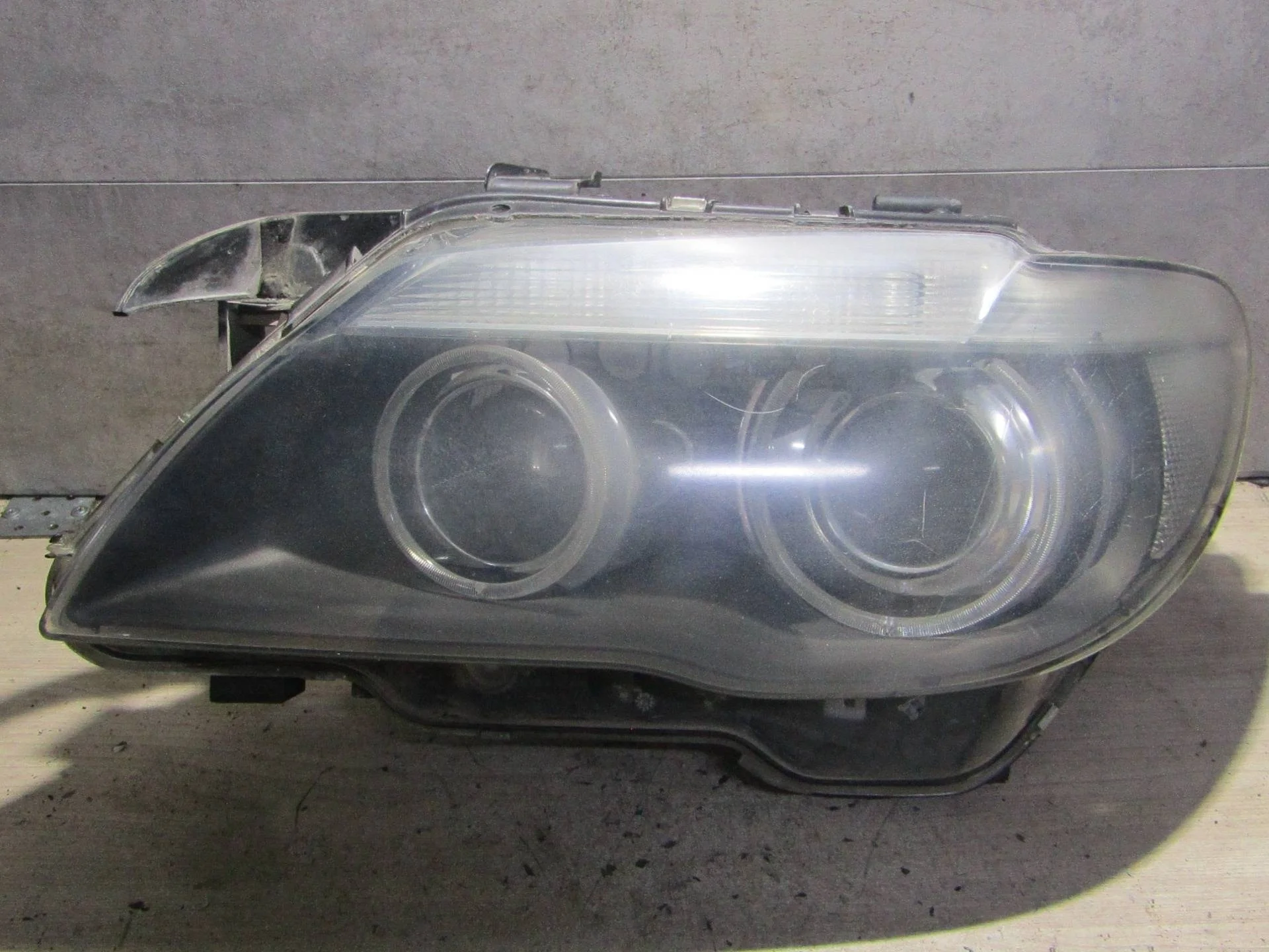фара левая BMW 7 E65/E66