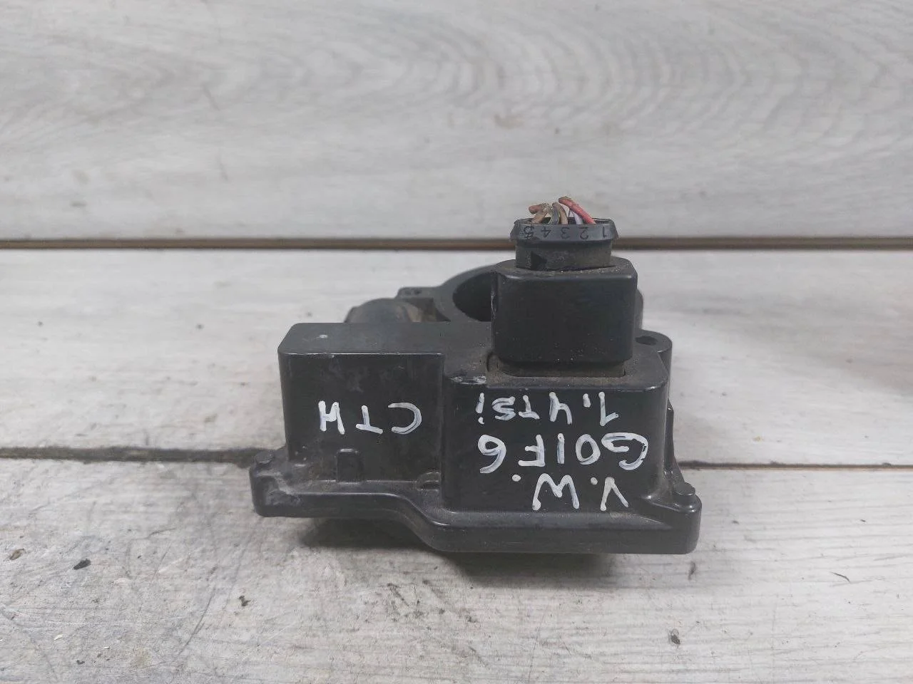 дроссельная заслонка Volkswagen Golf 5