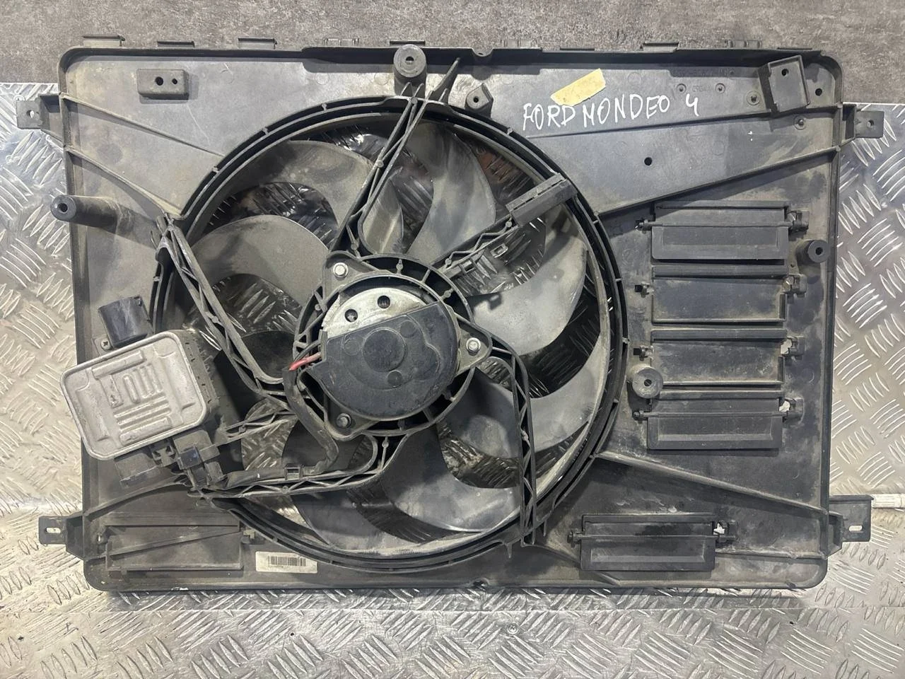 вентилятор охлаждения Ford Mondeo 4