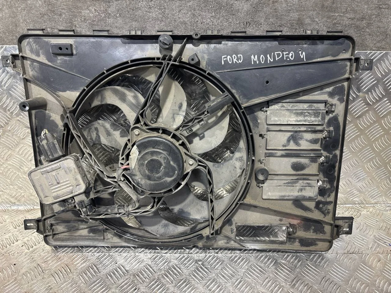 вентилятор охлаждения Ford Mondeo 4