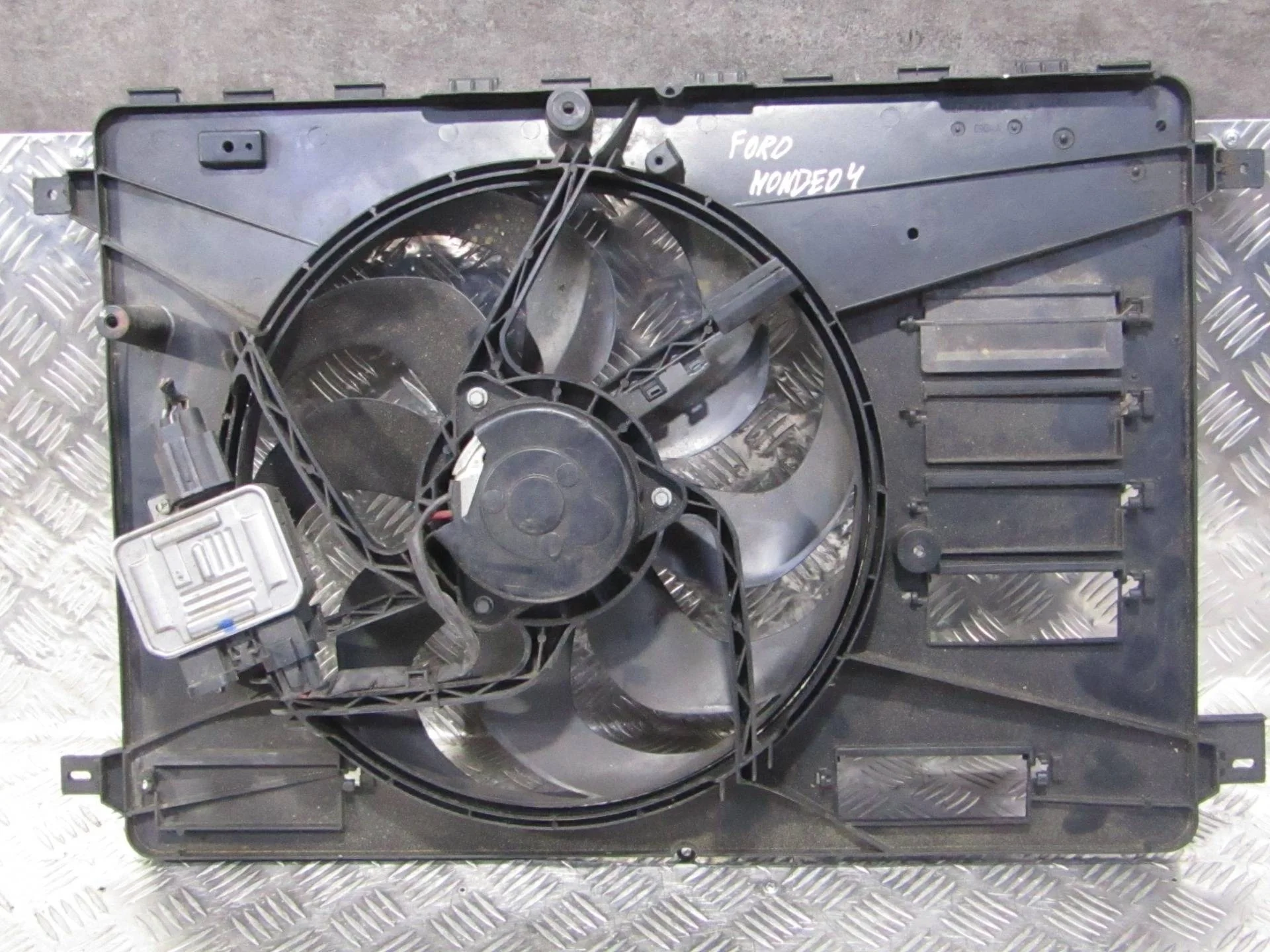 вентилятор охлаждения Ford Mondeo 4