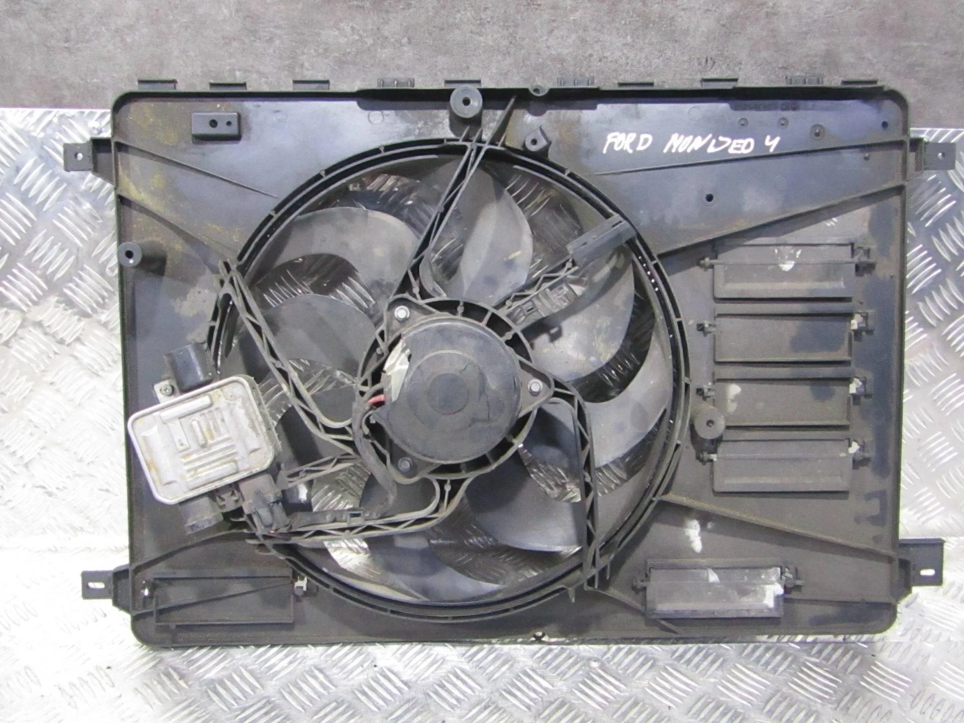 вентилятор охлаждения Ford Mondeo 4