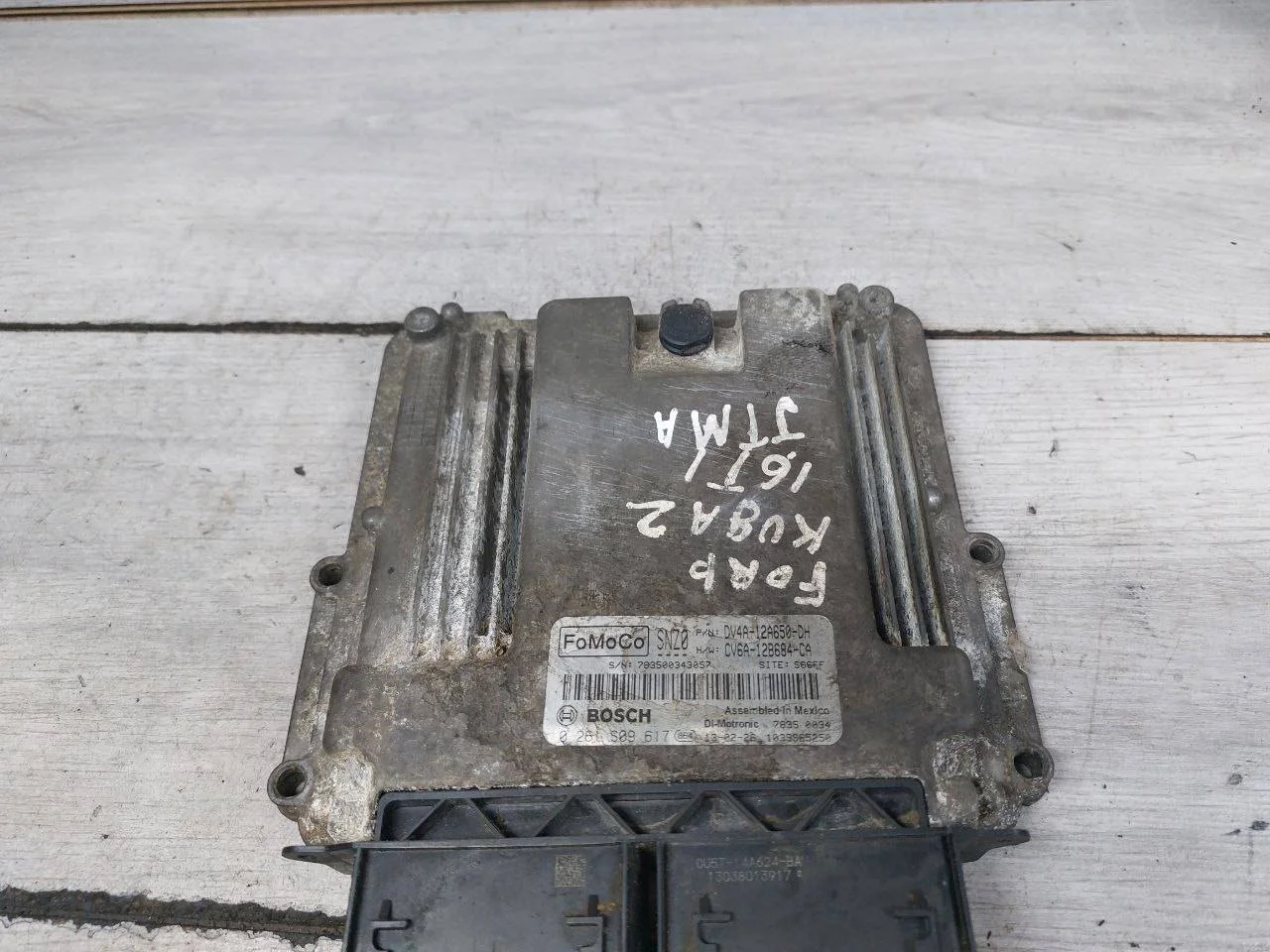 блок управления двигателем Ford Kuga 2