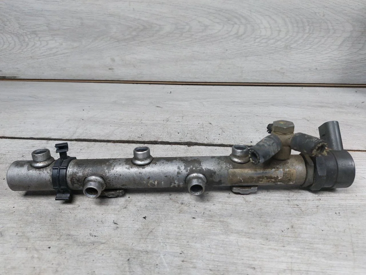 топливная рампа Audi A8 D3/4E