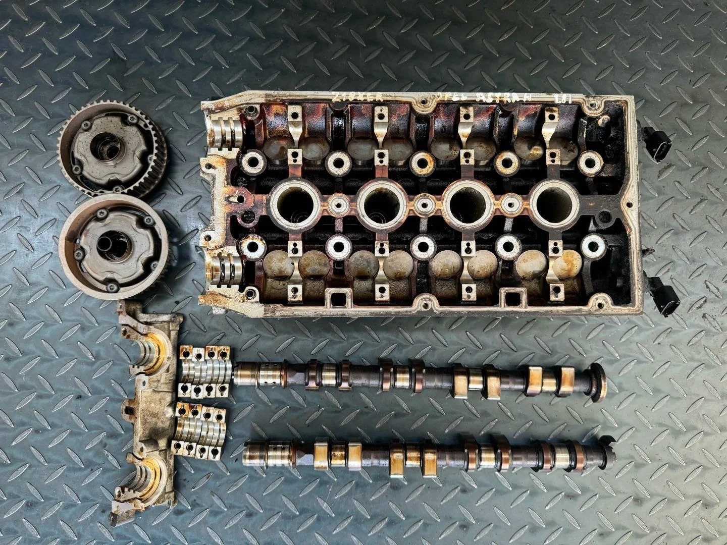 головка блока цилиндров Opel Astra H рест.