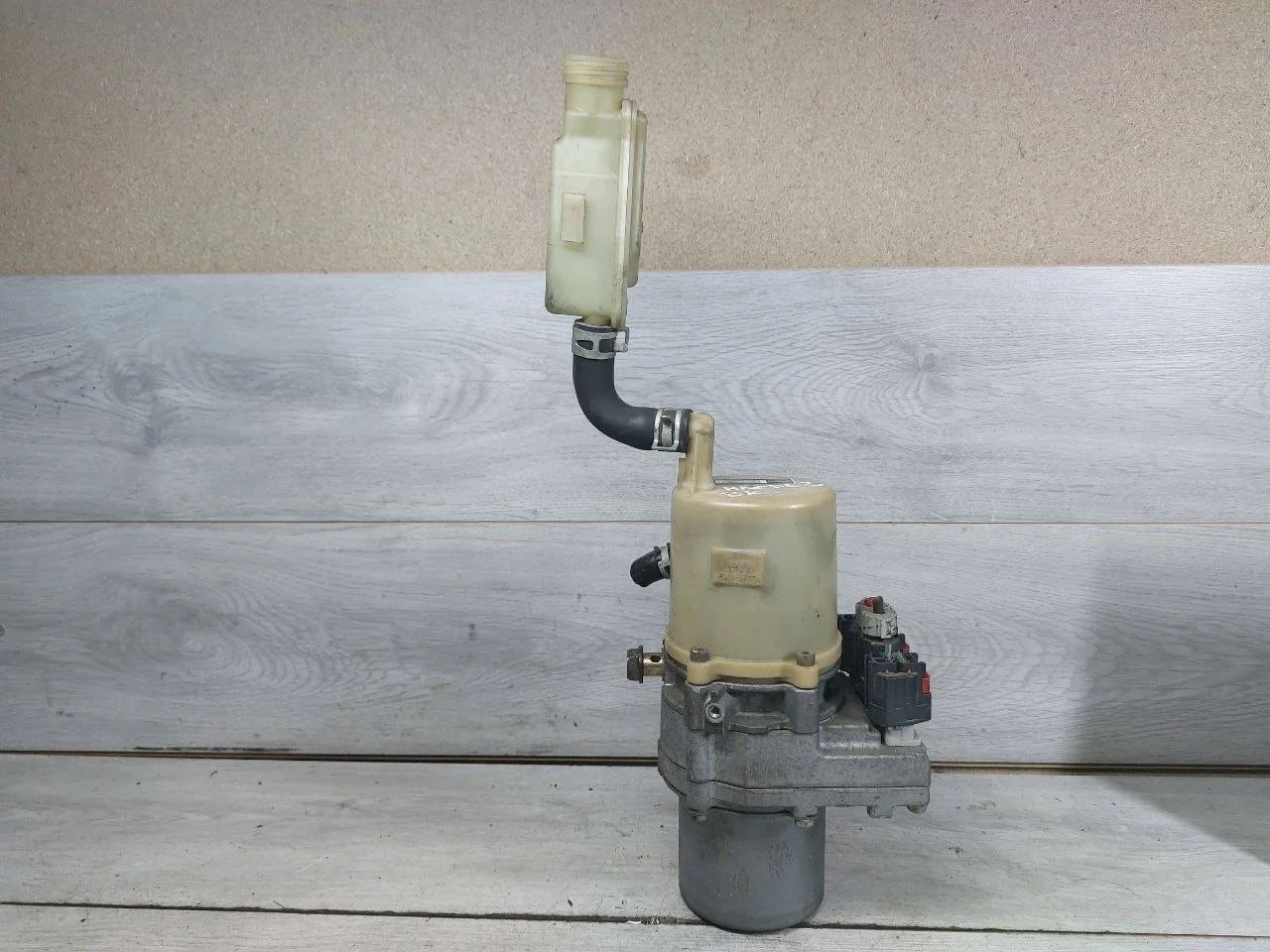 электрогидроусилитель руля Mazda 3 BK BK