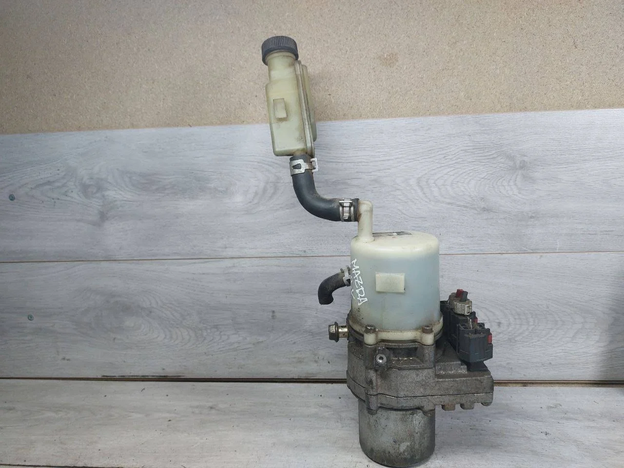 электрогидроусилитель руля Mazda 3 BK BK