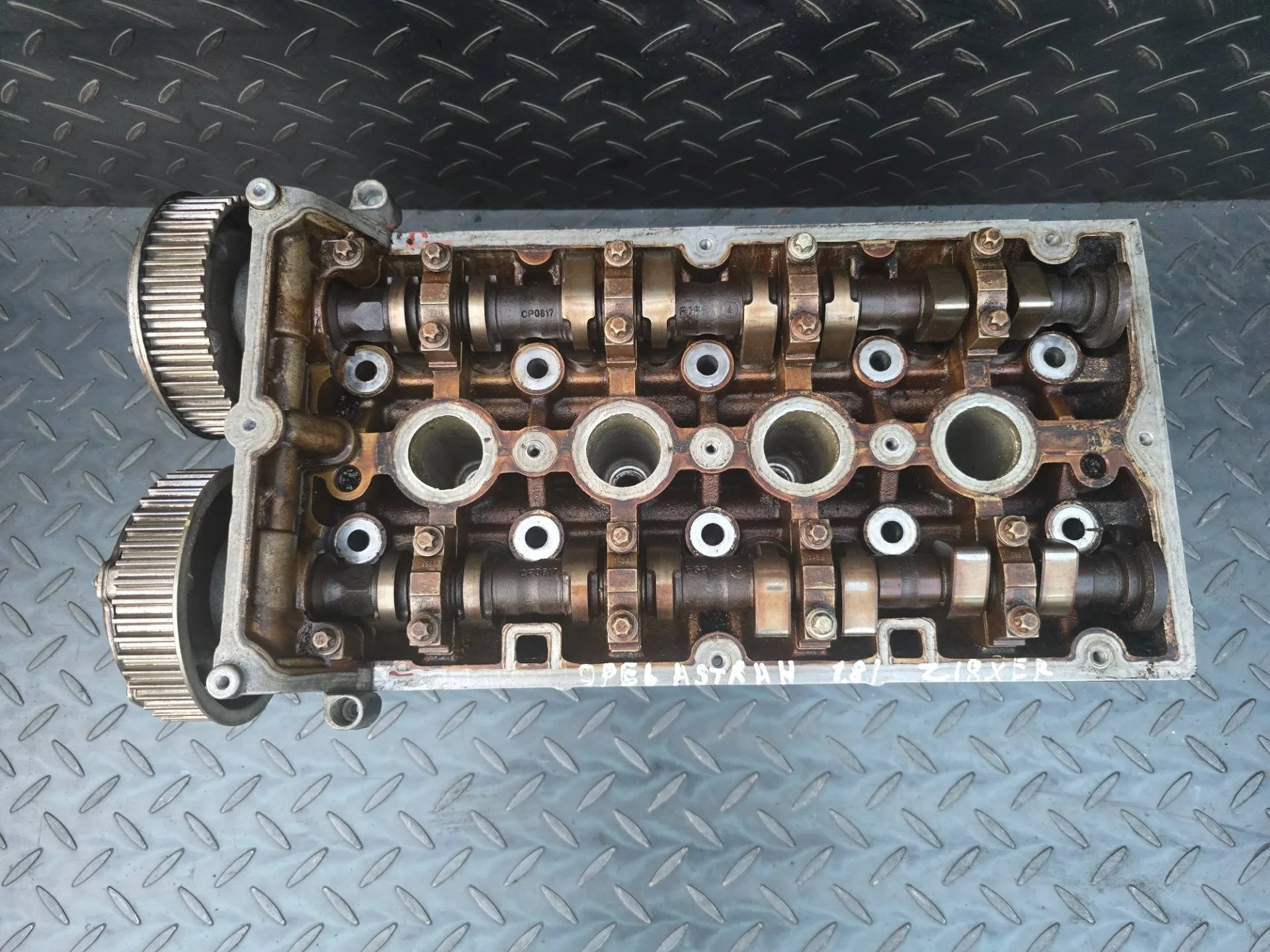 головка блока цилиндров Opel Astra H рест.