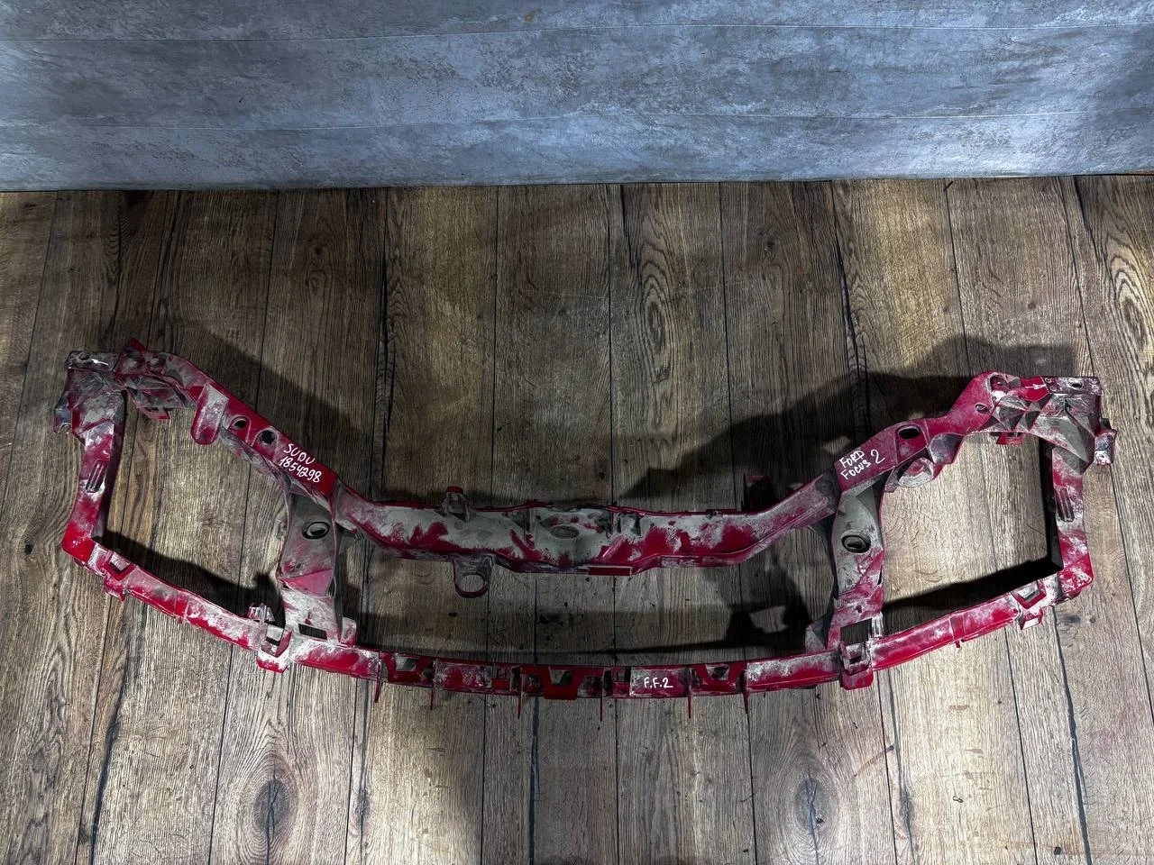 передняя панель (телевизор) Ford Focus 2