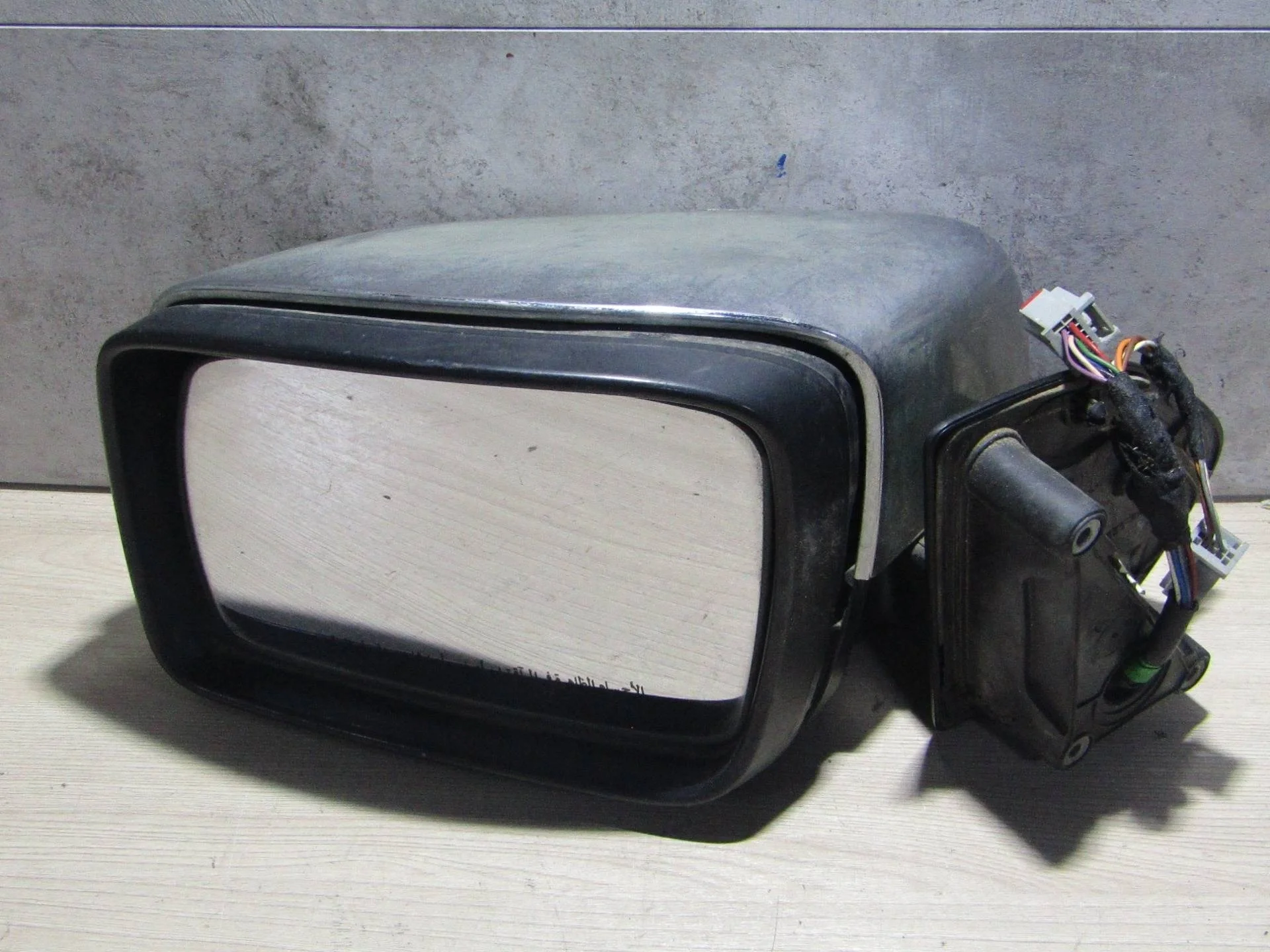 зеркало наружное левое Land Rover Discovery 3 L319  хром