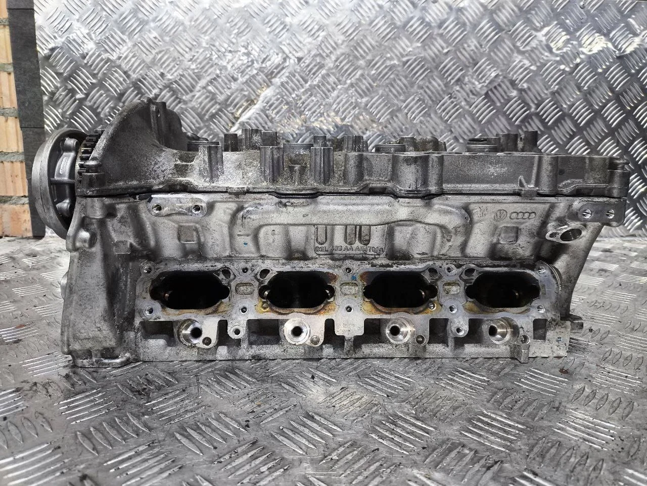 головка блока цилиндров Volkswagen Golf 7