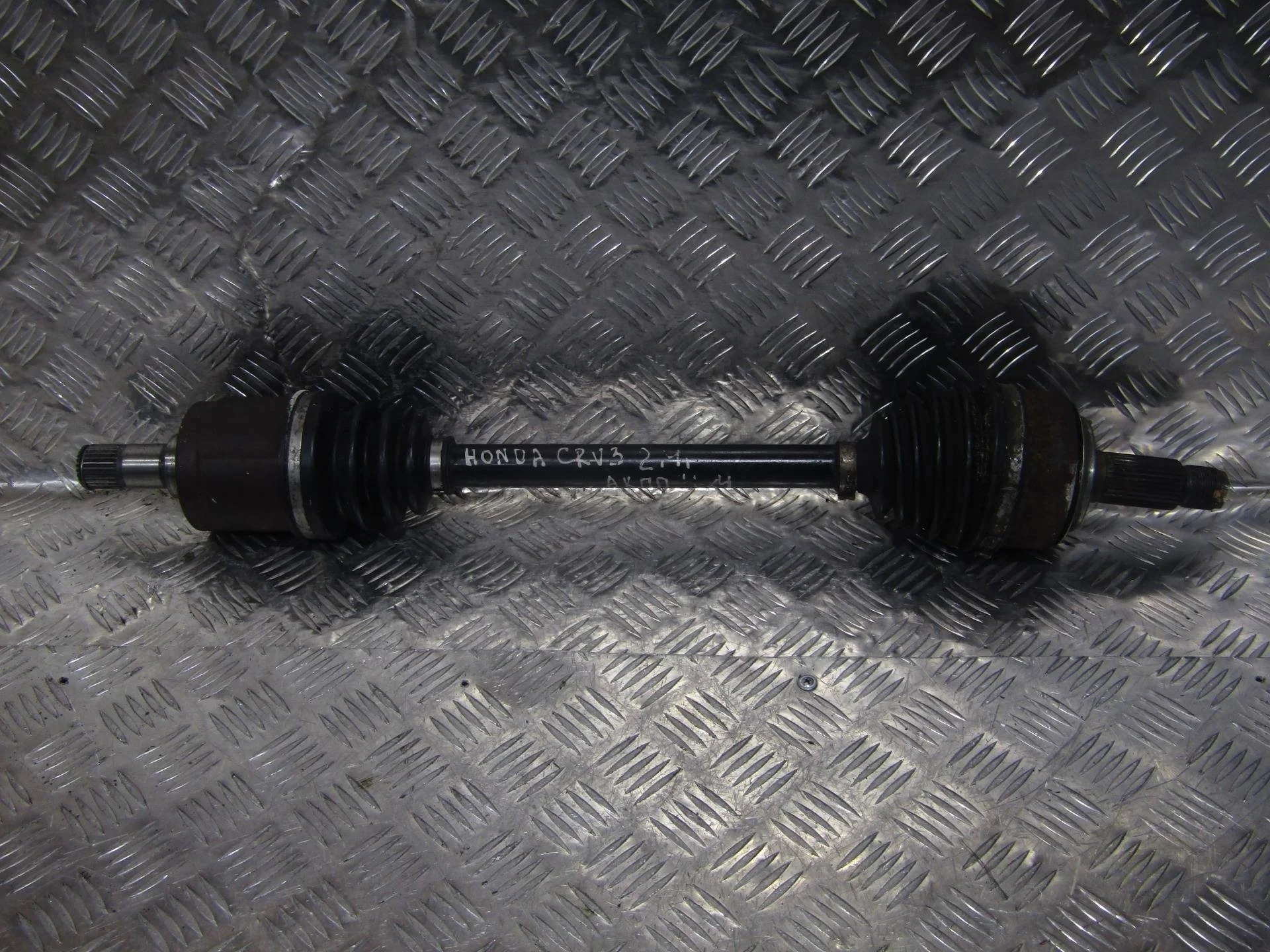полуось левая Honda CR-V 3 RE7