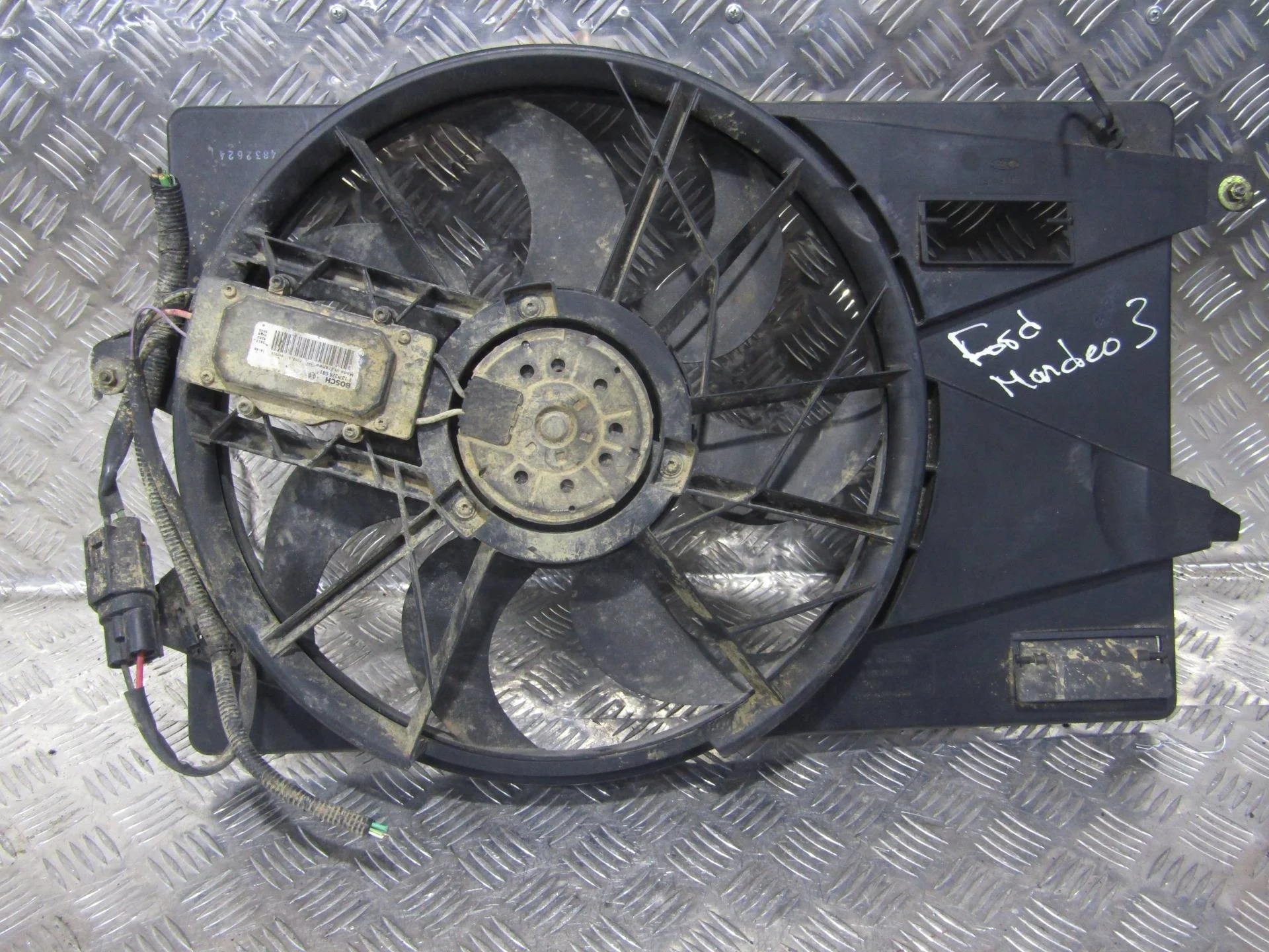 вентилятор охлаждения Ford Mondeo 3