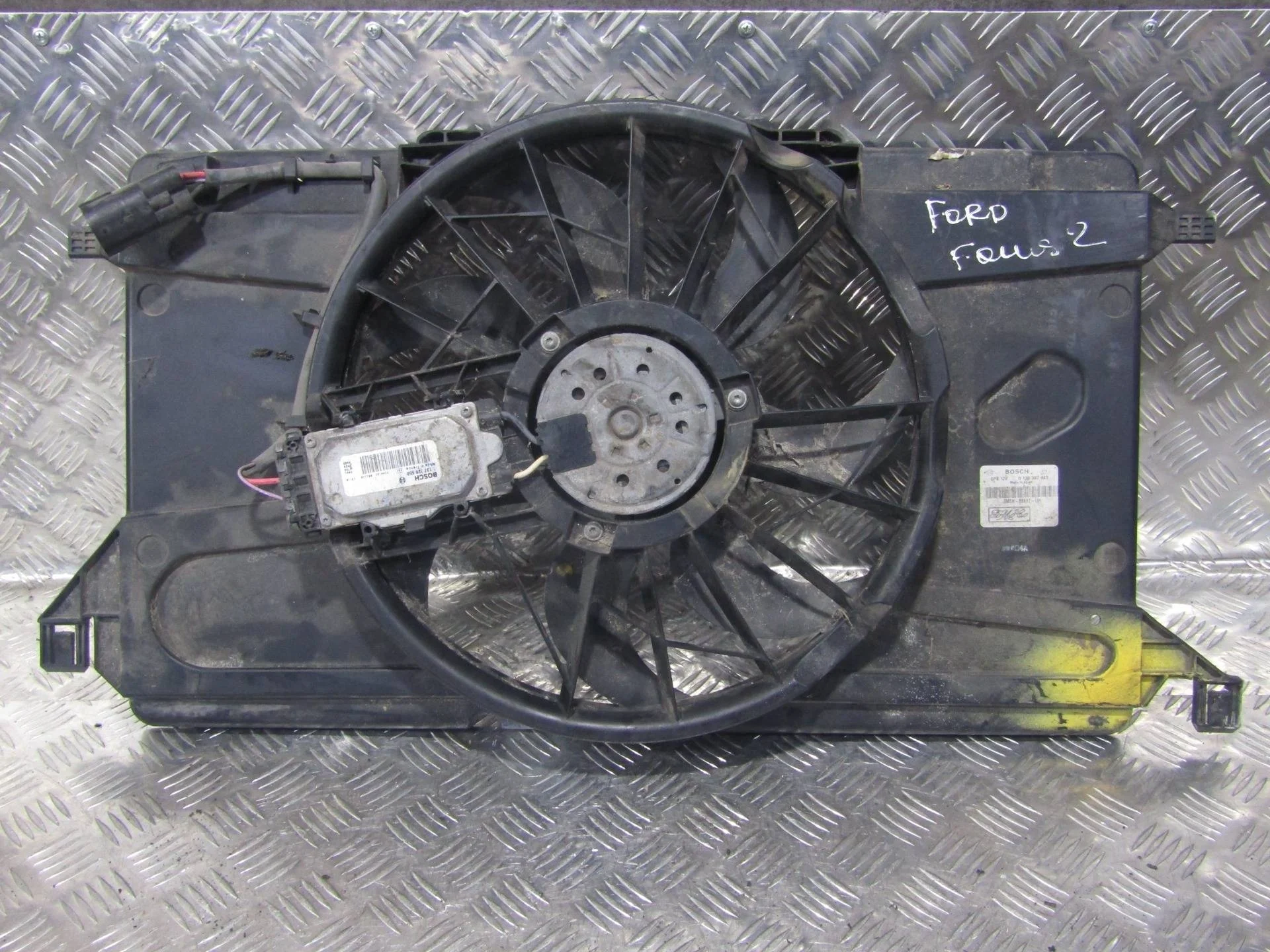 вентилятор охлаждения Ford Focus 2