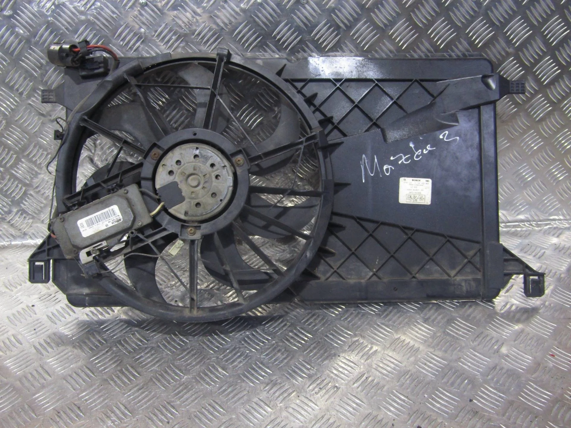 вентилятор охлаждения Mazda 3 BK BK