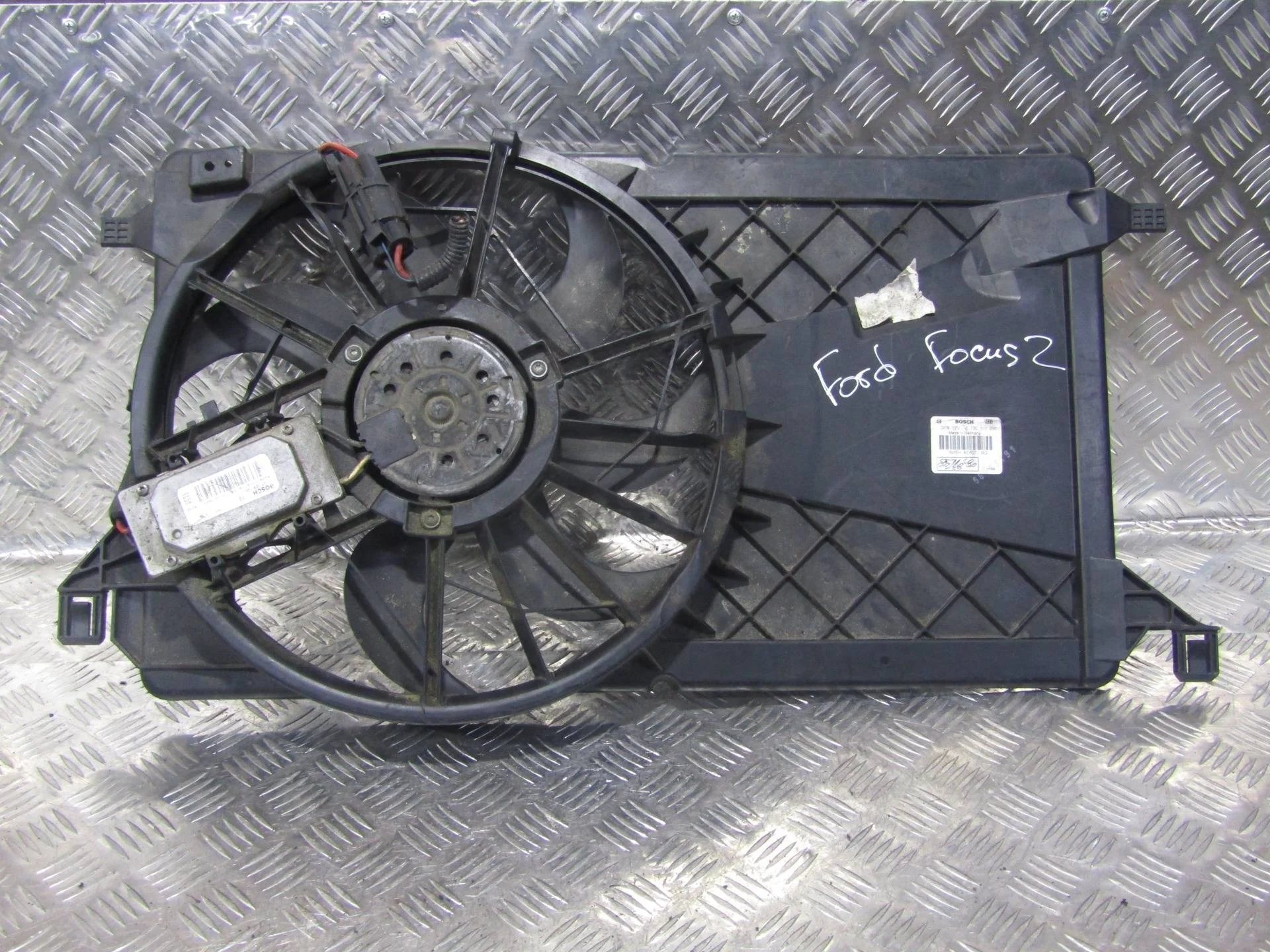 вентилятор охлаждения Ford Focus 2