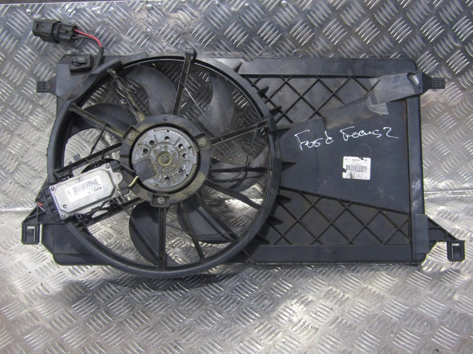 вентилятор охлаждения Ford Focus 2