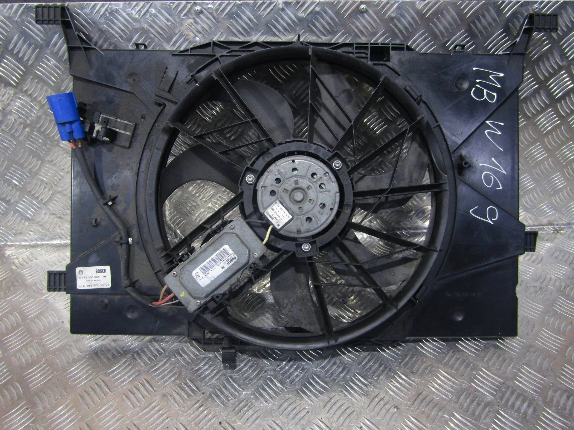 вентилятор охлаждения Mercedes-Benz A W169