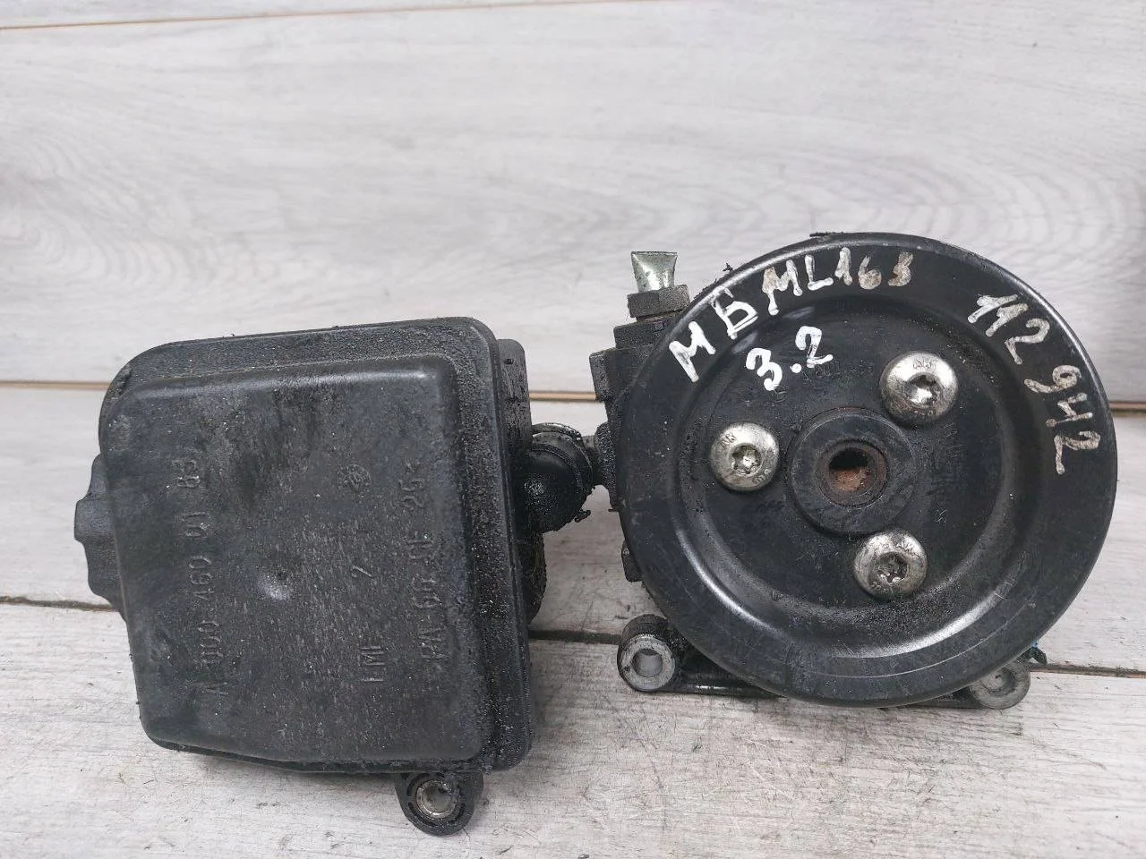 насос гидроусилителя руля Mercedes-Benz M W163