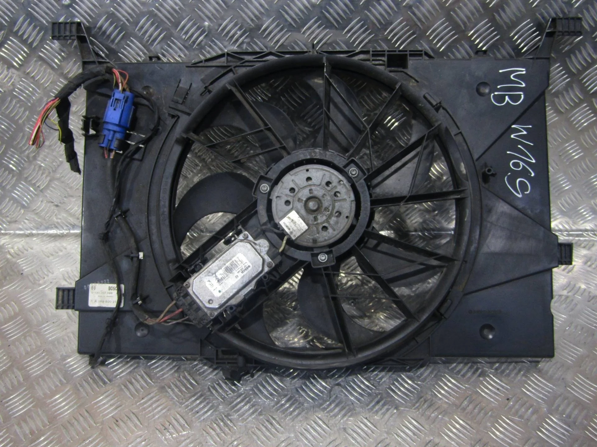 вентилятор охлаждения Mercedes-Benz A W169