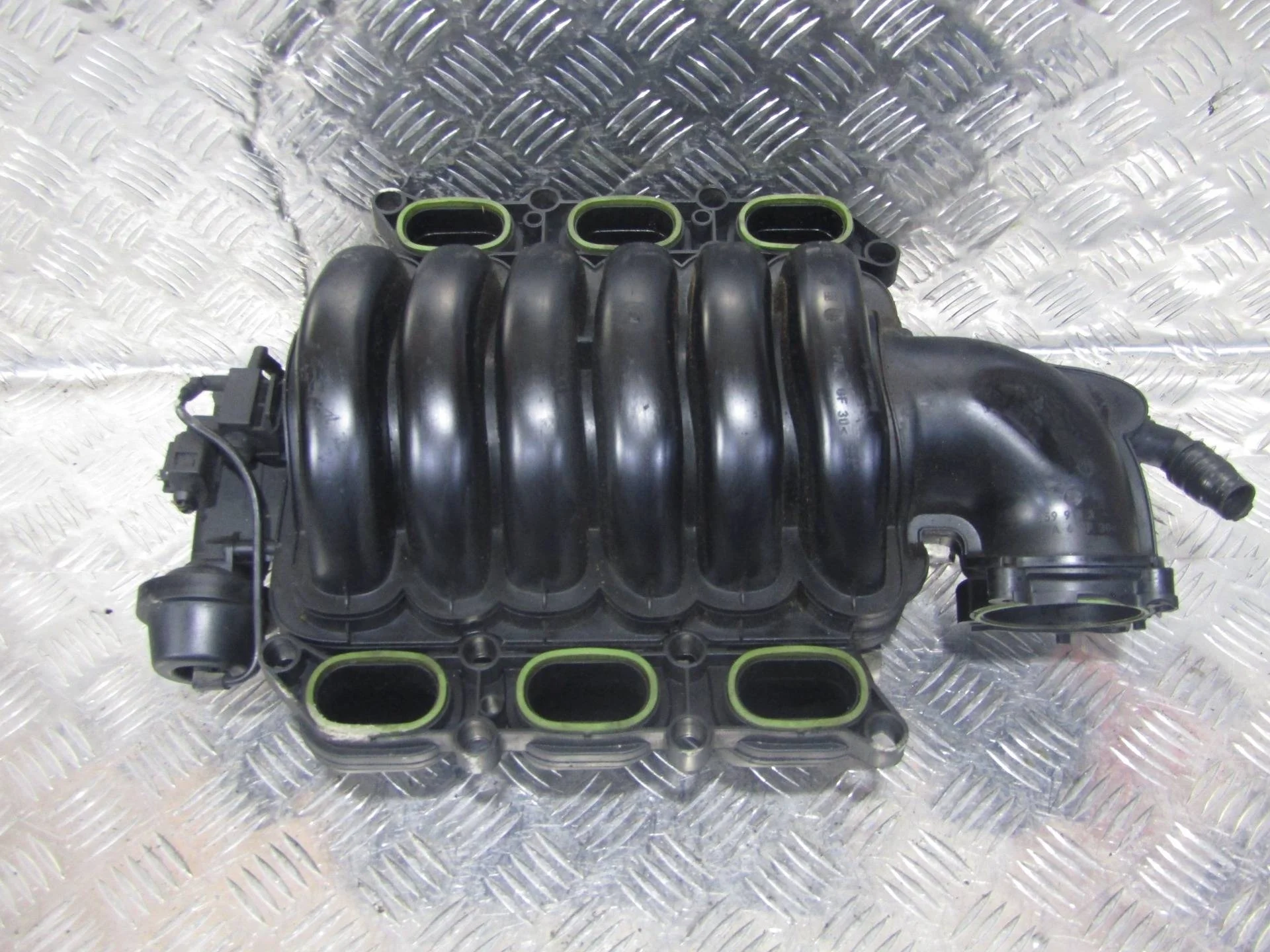 впускной коллектор Audi A6 4F/C6